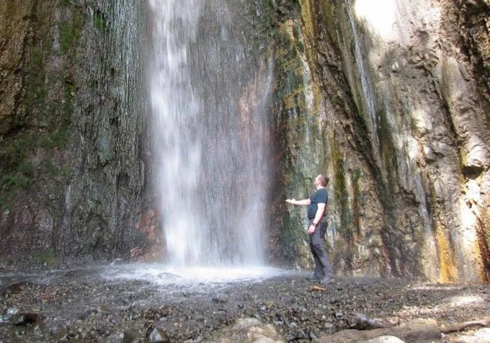 Excursion To Meru Waterfall And Lake Duluti.